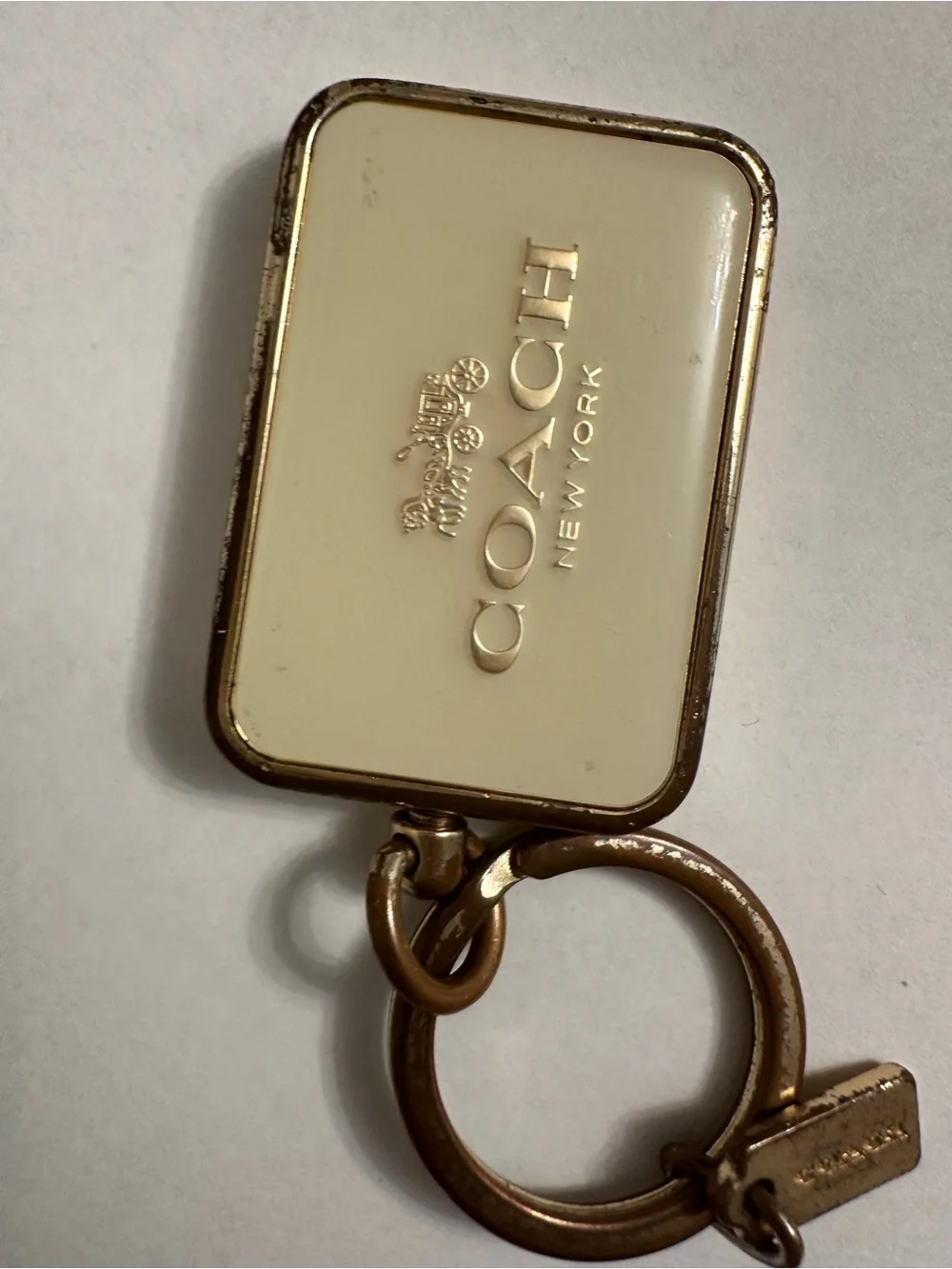 Coach Horse & Carriage Cream Enamel Gold Tone Heavy Metal Bag Charm Keychain
